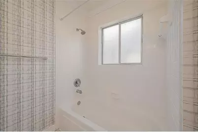 2121 Fountain View Drive #22, Houston, TX 77057 - Photo 16