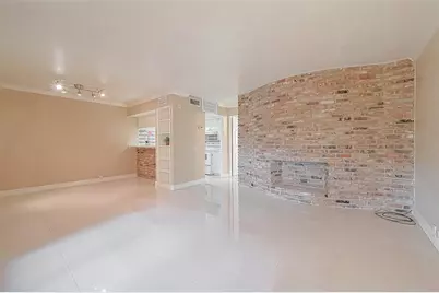 2121 Fountain View Drive #22, Houston, TX 77057 - Photo 4