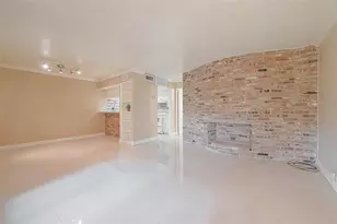 2121 Fountain View Dr, Houston, TX 77057 - Photo 4