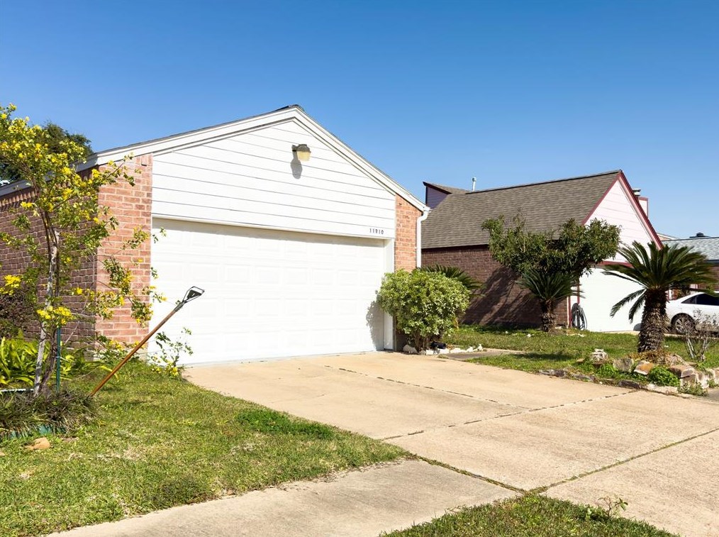 11810 Lima Dr, Houston, TX 77099