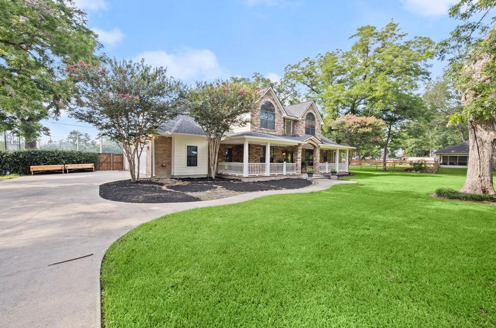 1013 Spring Meadow Dr, Spring, TX 77373-5776