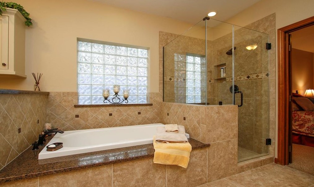 14103 Muirfield Vlg, Houston TX  77069-1753 exterior