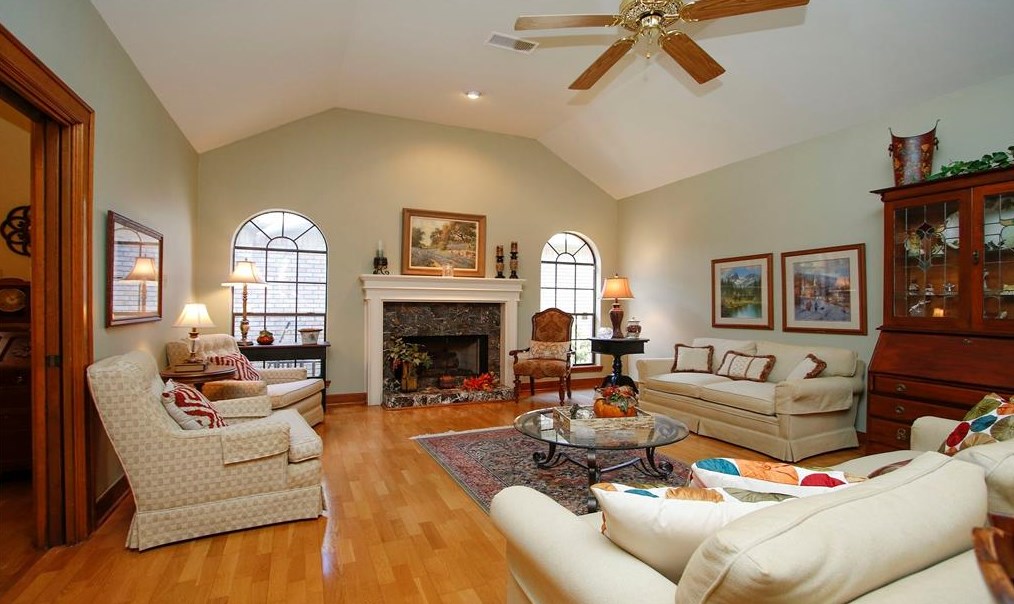 14103 Muirfield Vlg, Houston TX  77069-1753 exterior