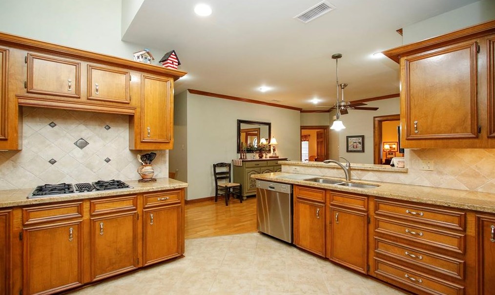 14103 Muirfield Vlg, Houston TX  77069-1753 exterior