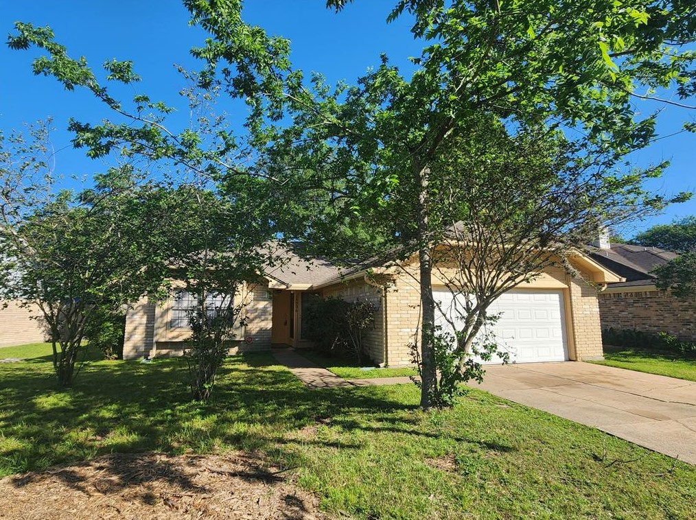 15006 Yorktown Colony Dr, Houston, TX 77084
