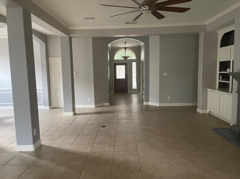 5915 Winter Breeze Dr, Spring, TX 77379-5551