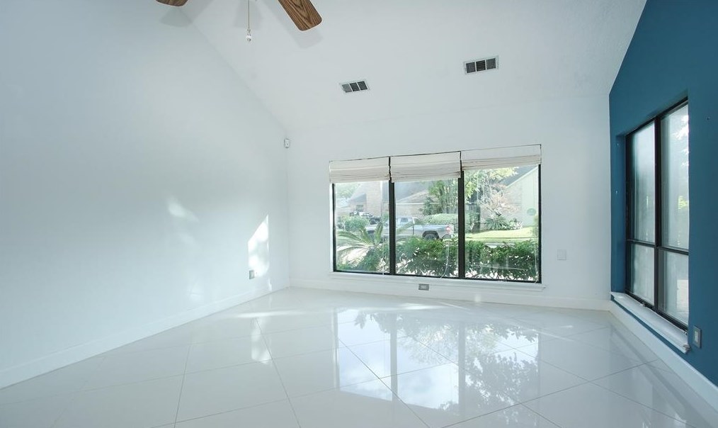 10314 Piping Rock Ln, Houston TX  77042-2958 exterior