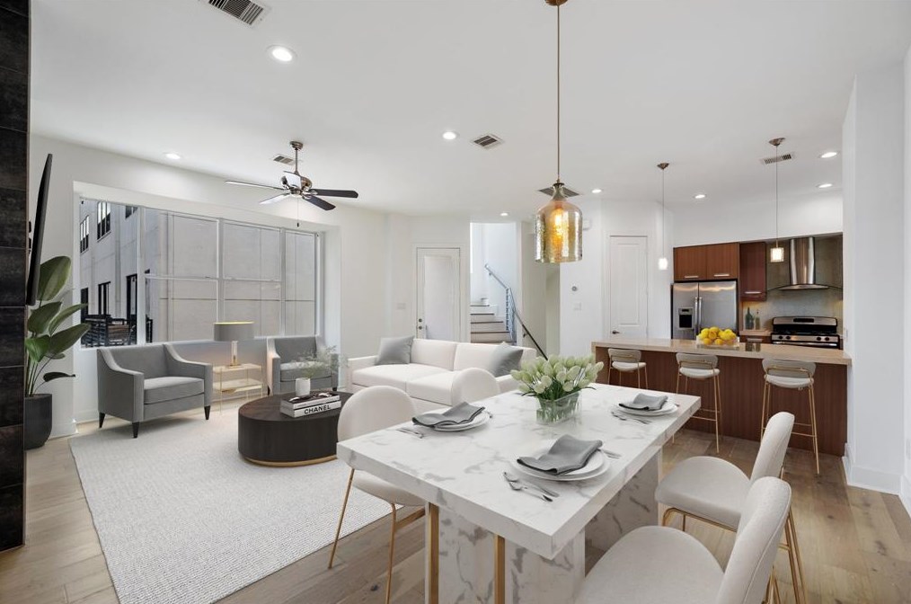 5715 Larkin St, Houston, TX 77007-1860
