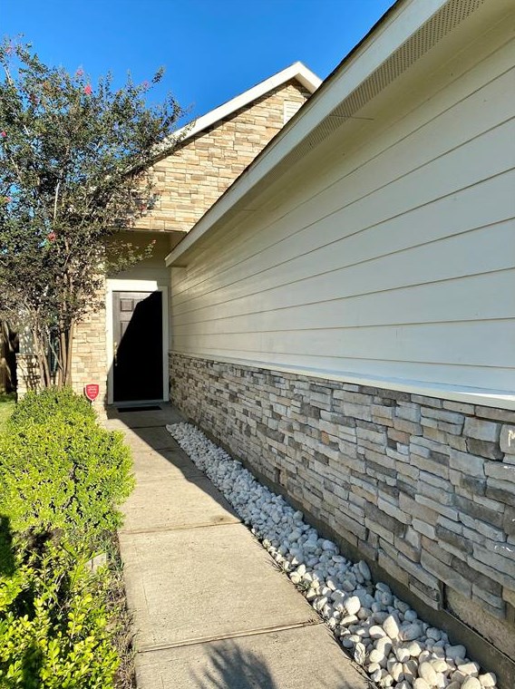 10830 Tobar Falls Cir, Houston, TX 77064