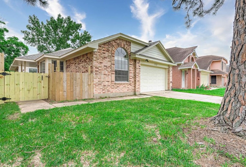 103 Avocado St, Richwood, TX 77566-5108