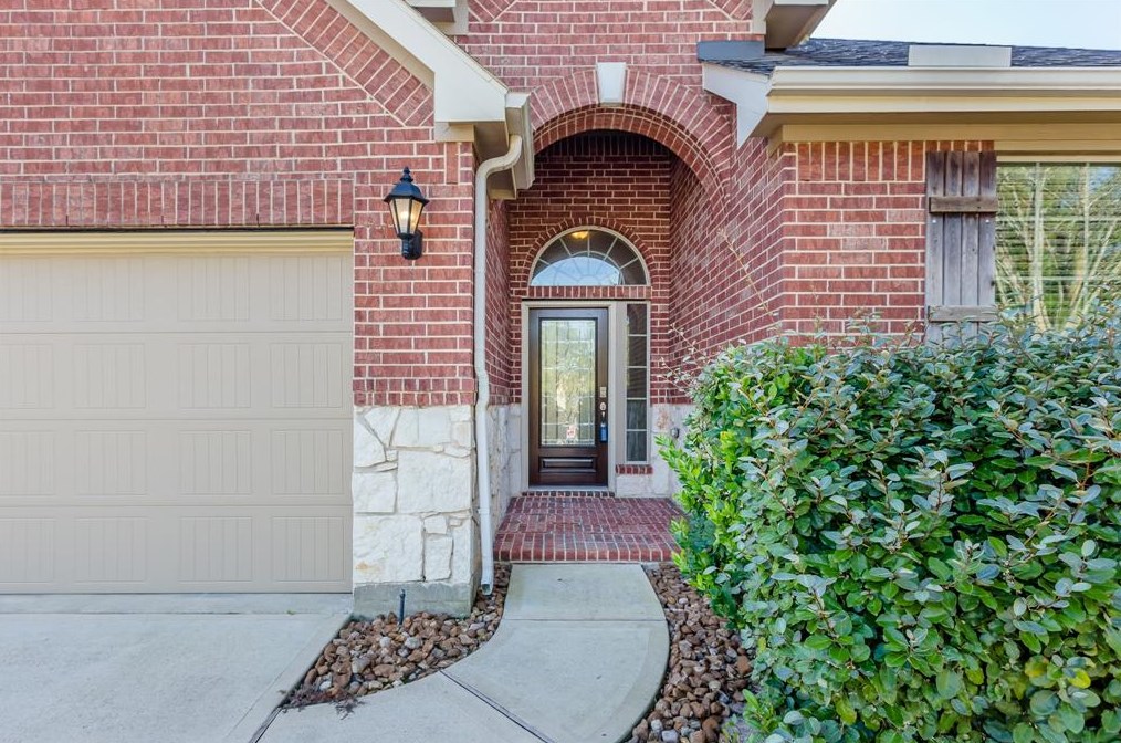 26100 Brickhill Dr, Spring, TX 77389-4947
