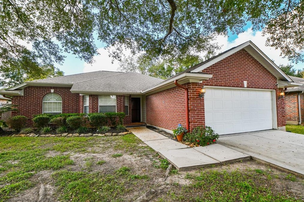 19431 Stamford Dr, Tomball, TX 77375