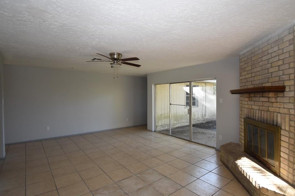 11535 Paramount Ln, Houston, TX 77067