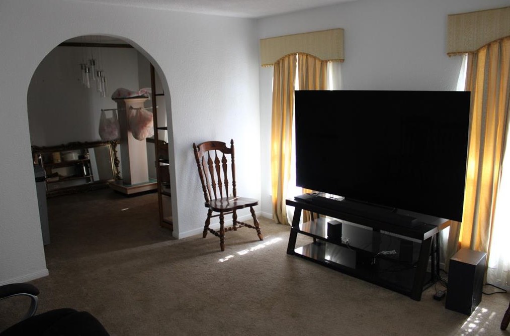 8435 Sterlingshire, Houston TX 77078-2837 exterior