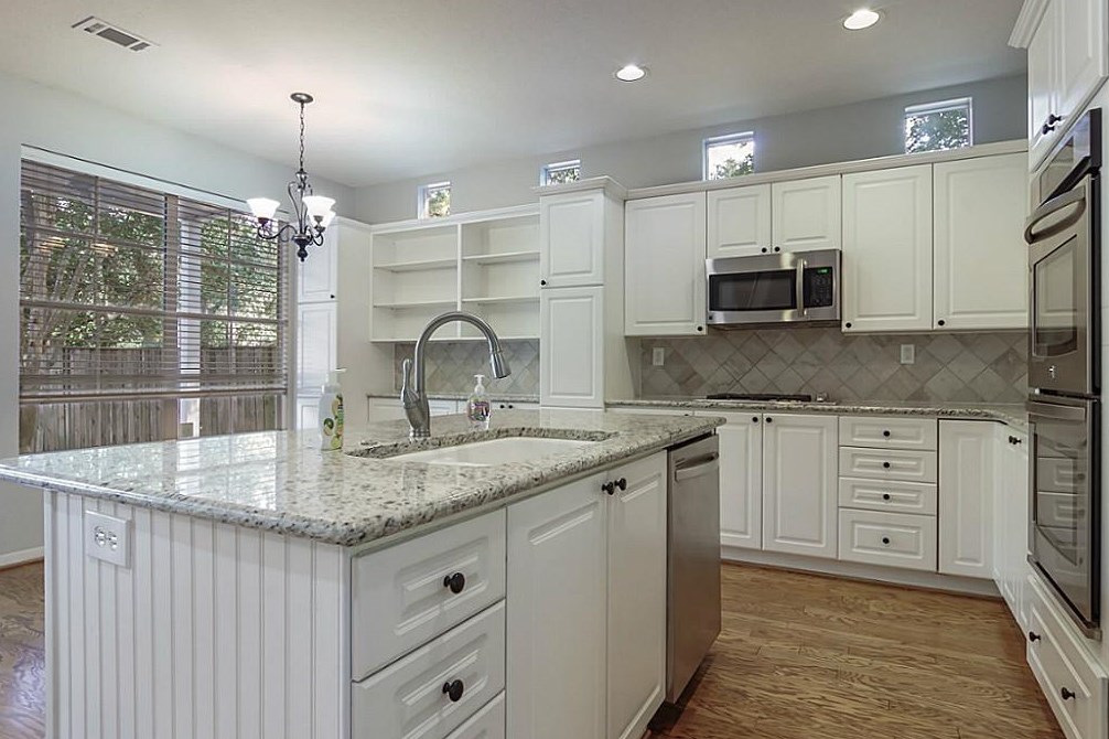 34 Alden Glen Dr, Spring TX  77382-1366 exterior