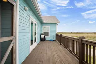 1086 Pennington St, Gilchrist, TX 77617 - Photo 30