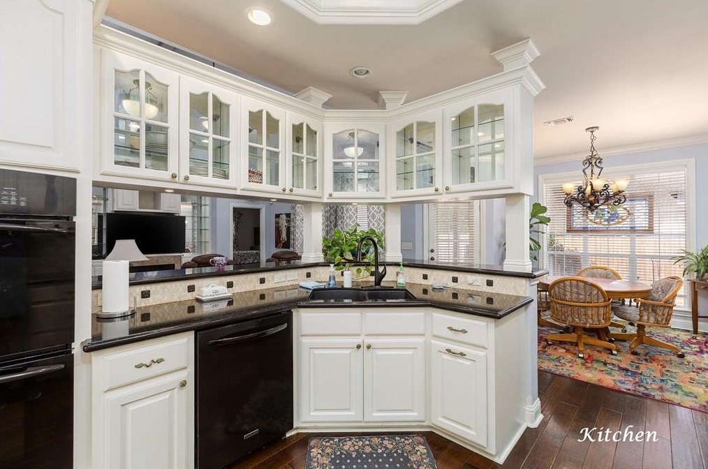 102 Mission Hills Dr, Lufkin, TX 75901