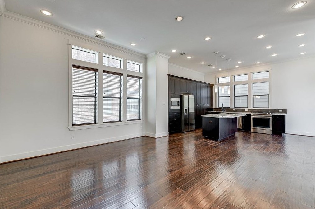 2605 Clay St, Houston TX  77003-4516 exterior