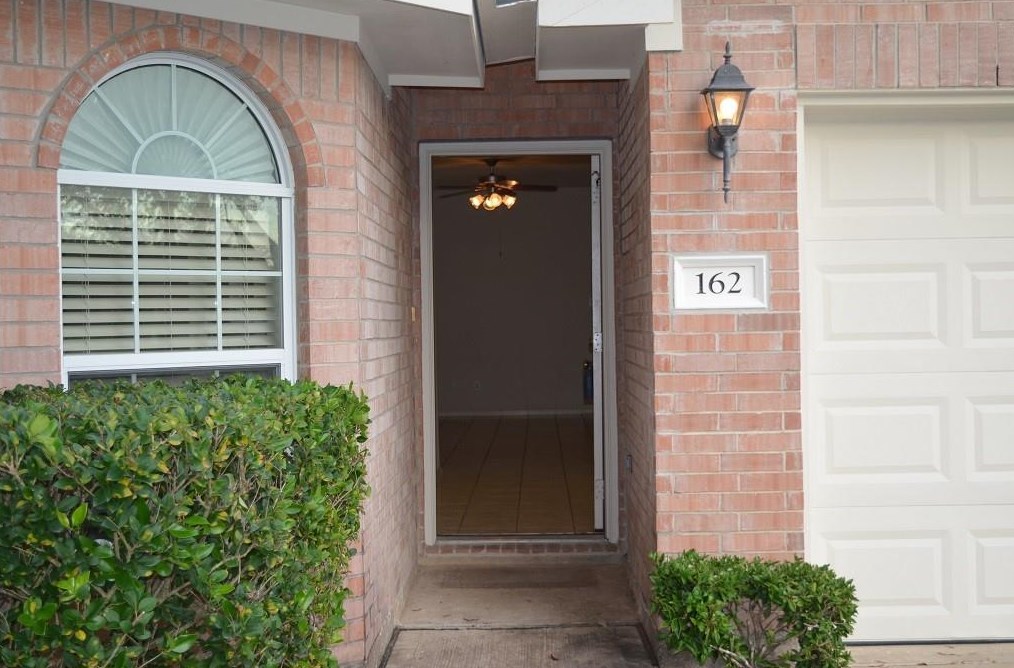 162 Big Thicket Dr, Richmond, TX 77469