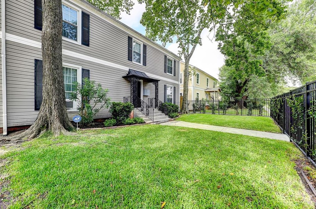 2509 Shakespeare St #3, Houston, TX 77030