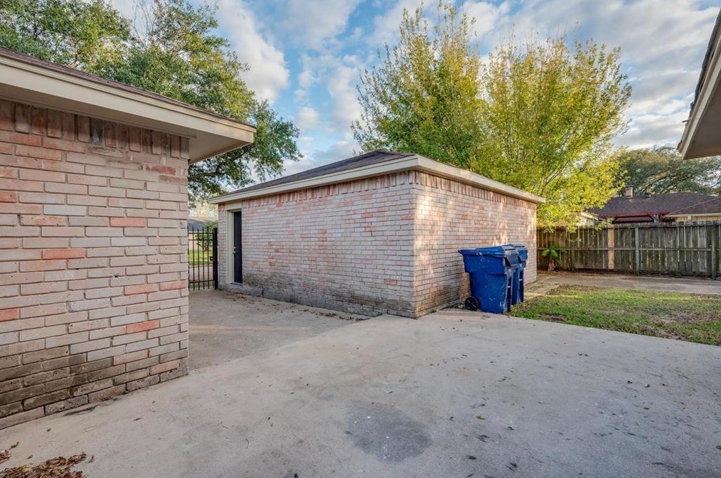 507 Whippoorwill Dr, Missouri City, TX 77489