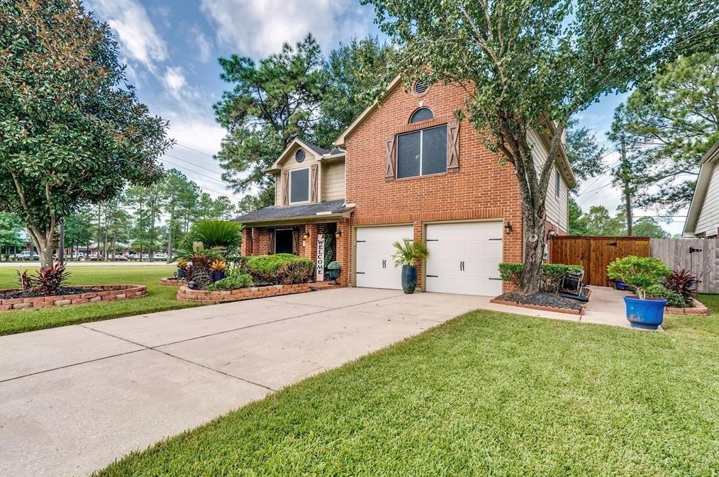 18603 Droitwich Dr, Humble, TX 77346
