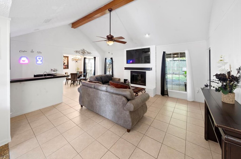 11927 Osage Park Dr, Houston TX  77065-3807 exterior