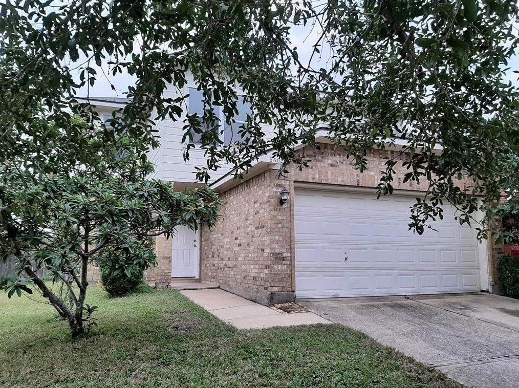 5602 Amaranth Meadow Ln, Houston, TX 77085-3382