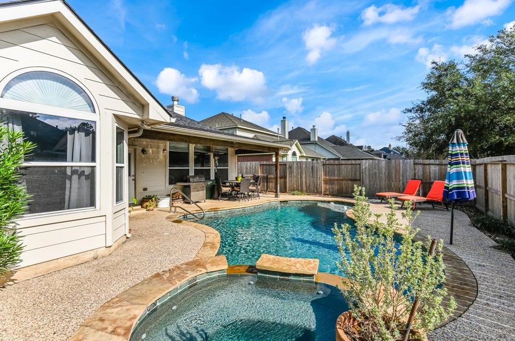 952 Firthwood Dr, Conroe, TX 77301