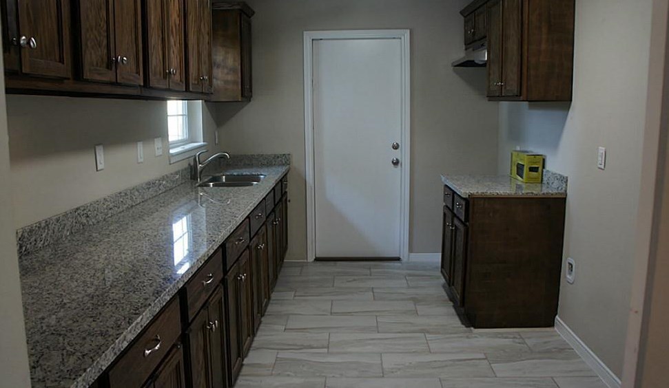 2003 Ontario St, Baytown TX  77520-4353 exterior