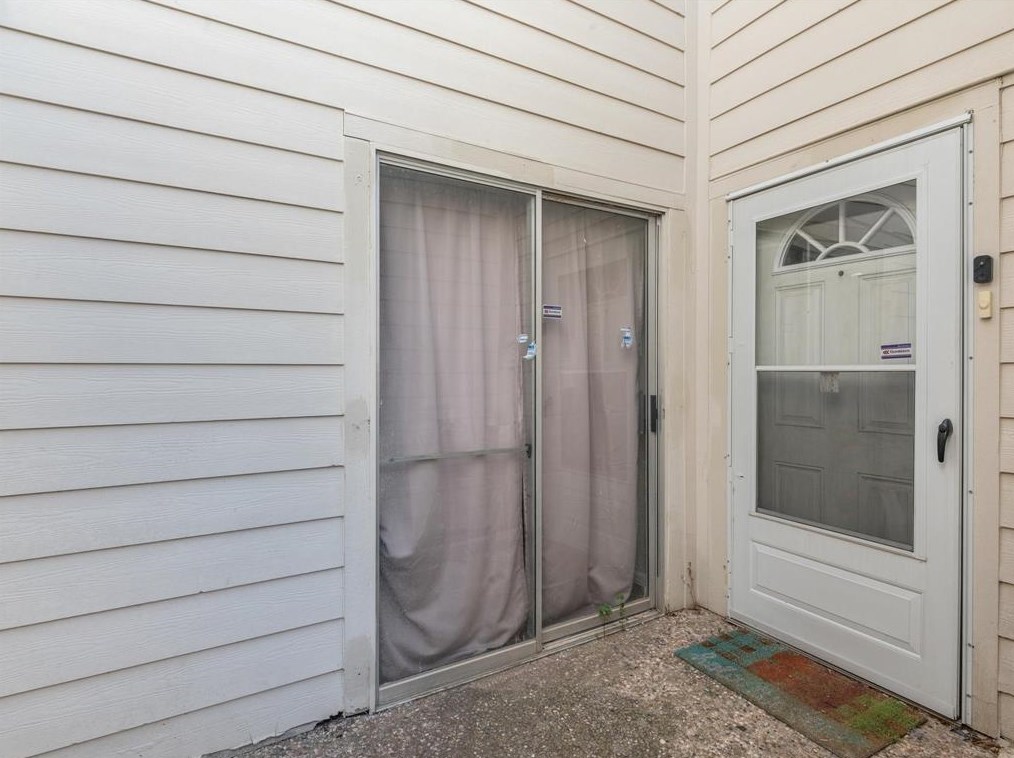 7371 Antoine Dr, Houston TX  77088-7232 exterior