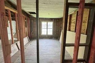 1443 Saenz, San Antonio, TX 78214 - Photo 10