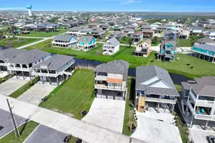 1983 Royalville Ct, Crystal Beach, TX 77650 - Photo 46