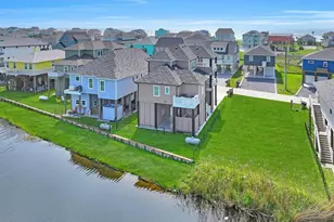 1983 Royalville Ct, Crystal Beach, TX 77650 - Photo 10