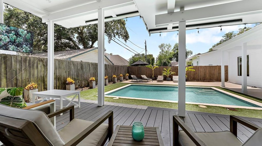 1435 Chantilly Ln, Houston TX  77018-3115 exterior