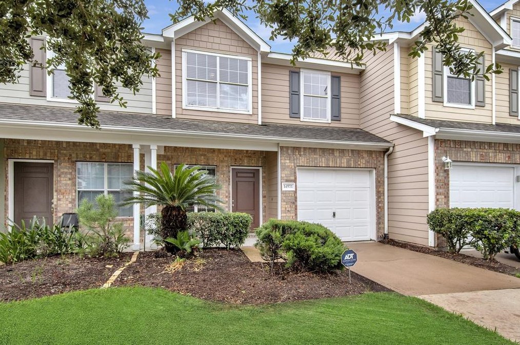14571 Roaring Fork Ln, Houston, TX 77095