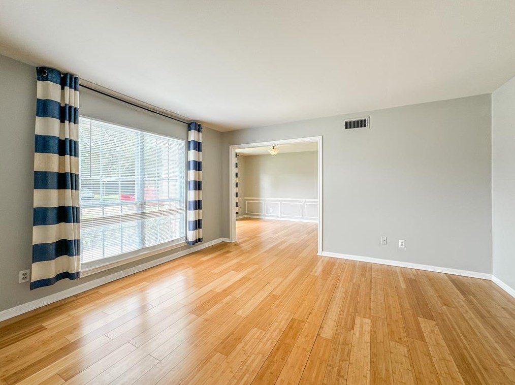 403 Pebblebrook Dr, Taylor Lake Village TX  77586-6012 exterior