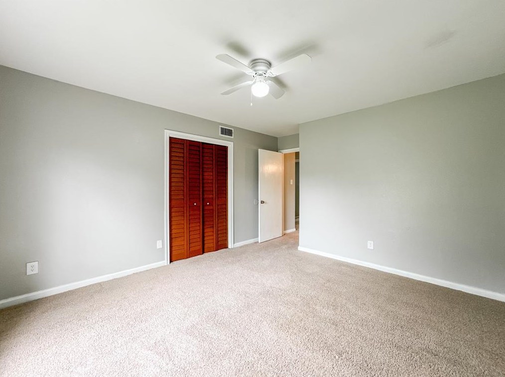 403 Pebblebrook Dr, Taylor Lake Village TX  77586-6012 exterior