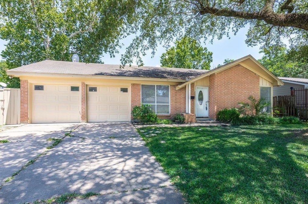 2008 Elmview Dr, Houston, TX 77080