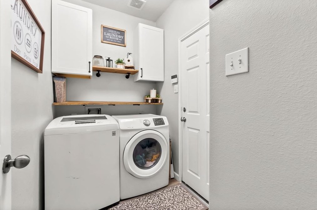 2223 Lazy Trl Path Ct, Spring TX 77373-7669 exterior