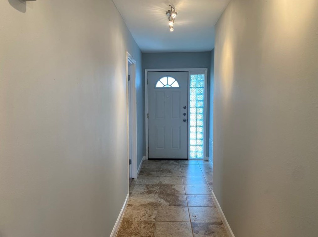 326 Mackeral St, Galveston, TX 77550