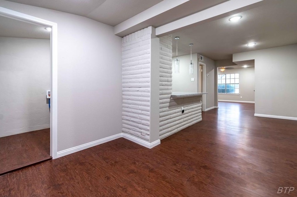 11947 Beechnut St, Houston TX  77072-4028 exterior