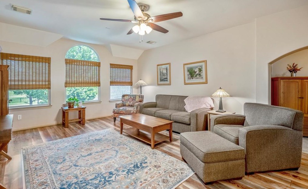 10215 Earlington Mnr Dr, Spring TX 77379-7463 exterior