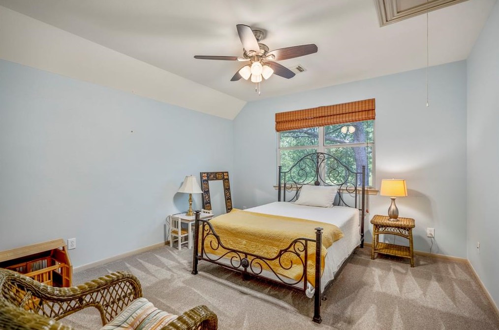 10215 Earlington Mnr Dr, Spring TX 77379-7463 exterior