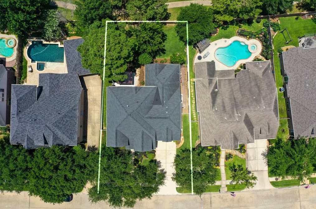 10215 Earlington Mnr Dr, Spring TX 77379-7463 exterior