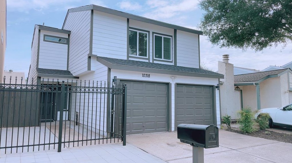 10318 Richmond Hill Dr, Houston, TX 77041