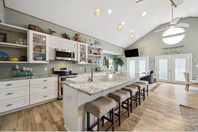 219 Bora Bora Drive, Tiki Island, TX 77554 - Photo 12