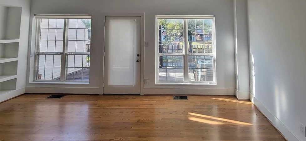 5319 Caroline St, Houston TX  77004-6802 exterior