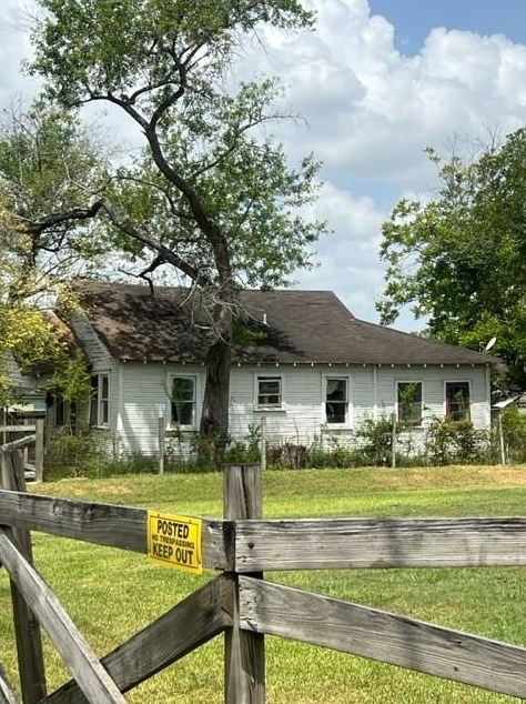 4905 Fuqua St, Houston, TX 77048-5102