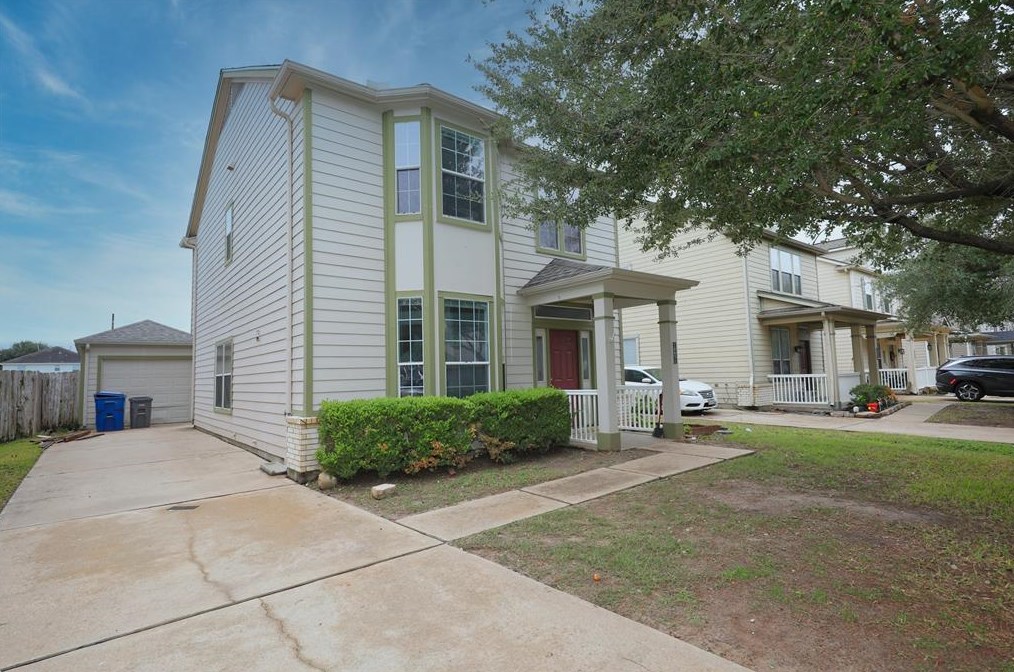 18851 Sandelford Dr, Katy, TX 77449